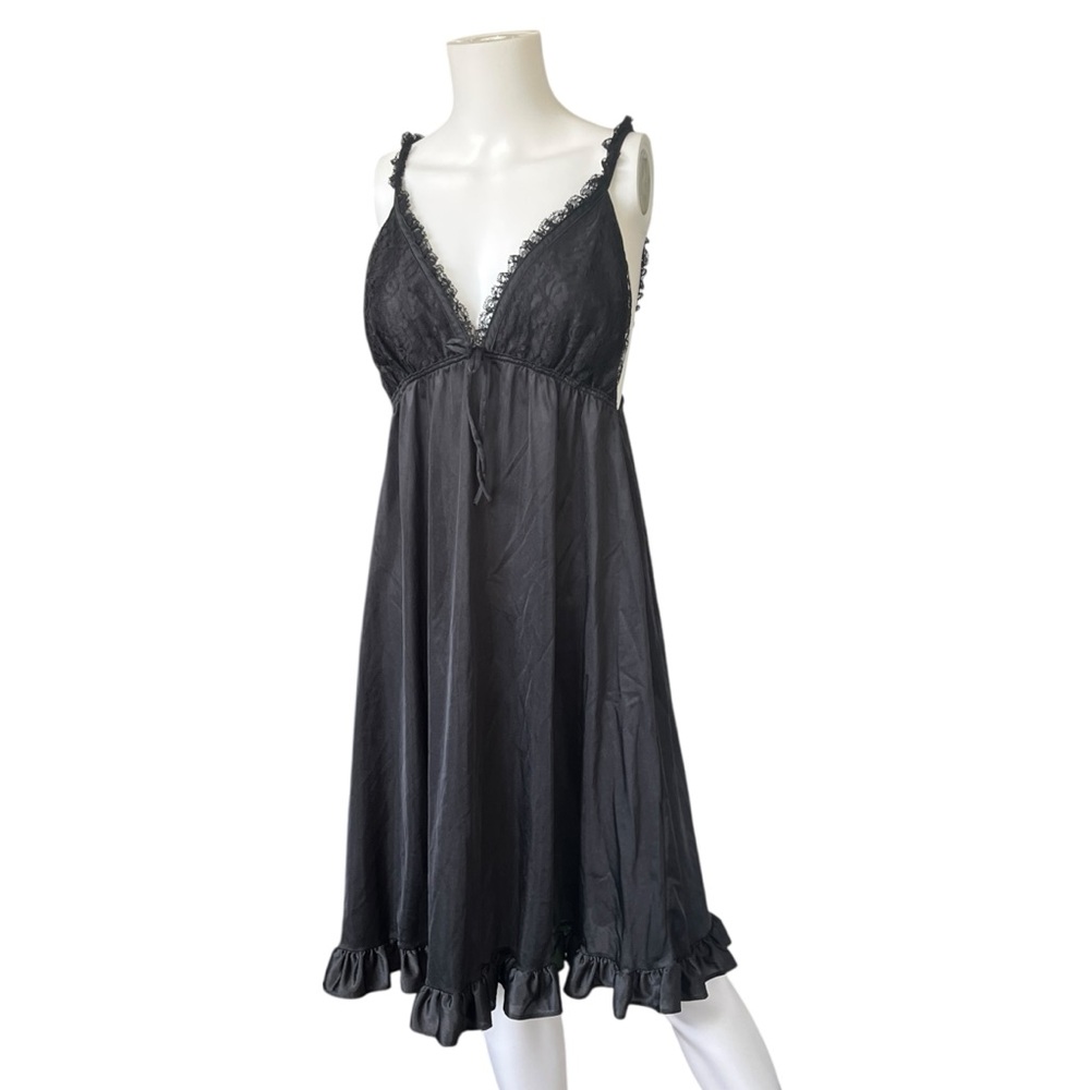 Vintage Erica Loren Black Sleeveless Nightgown Knee Length Goth Size Large